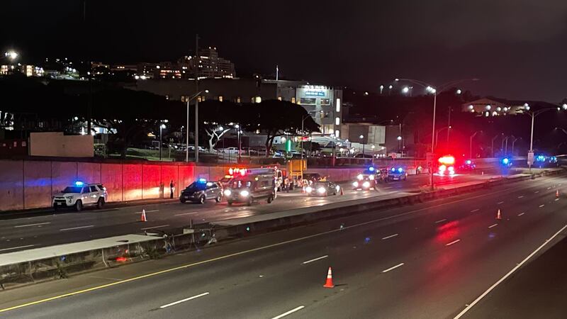 Moanalua Freeway crash