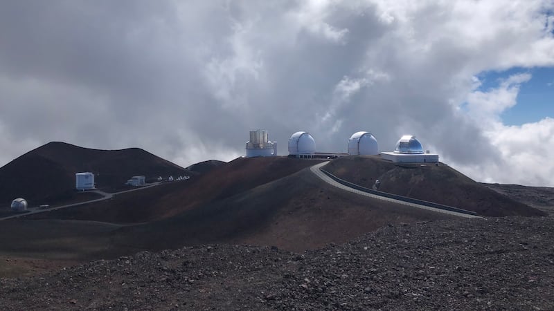 Astronomy technicians describe complicated process to get access to Mauna Kea's summit.