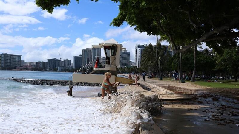 Waikiki beach during king tides (Image: Hawaii News Now)
