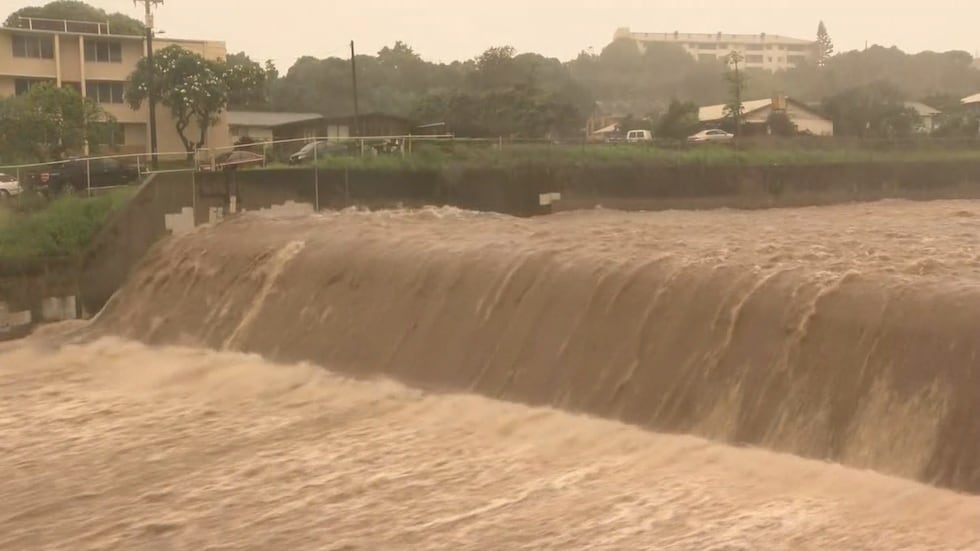 Maui is seeing heavy rains as Olivia moves closer to the island. (Image: Hawaii News Now)