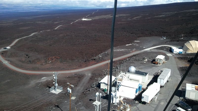 A Mauna Loa lab measures carbon dioxide levels in the Earth's atmosphere. (Image: Scripps...
