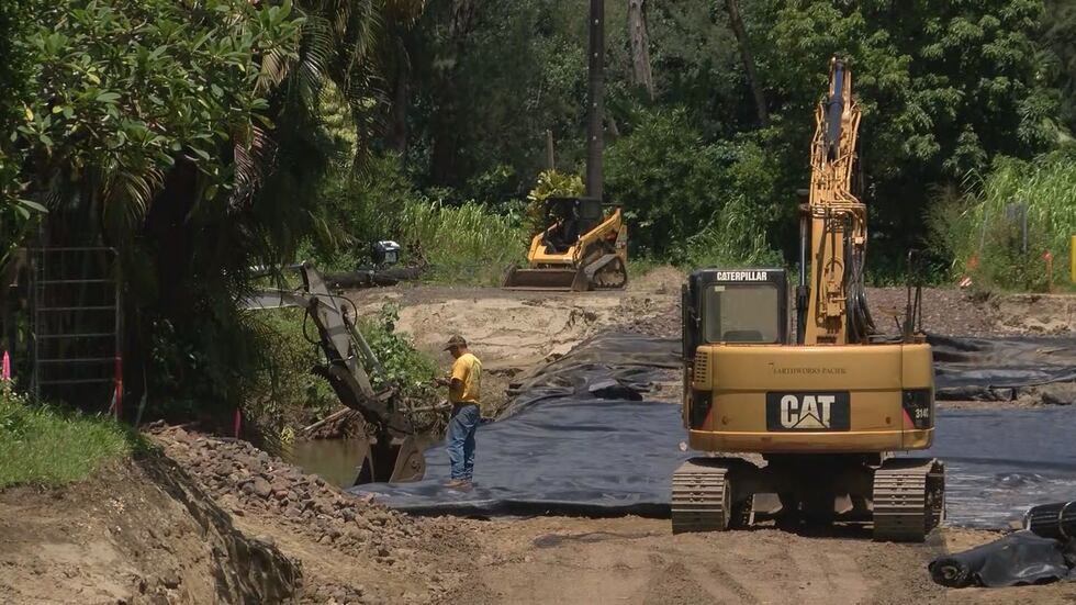 Flooding on Kauai washed away or damaged several roadways. (Image: Hawaii News Now)