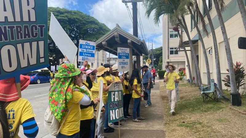 Oahu Care Facility nurses strike
