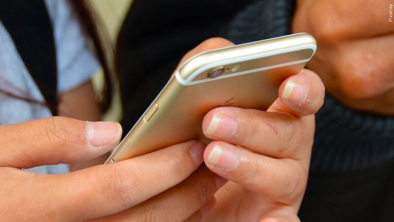 The FCC said it’s seen a surge of consumer complaints in recent years tied to unwanted robotexts.