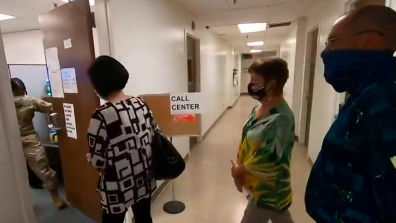 Hawaii senators during a previous unannounced visit to the DOH in early August.