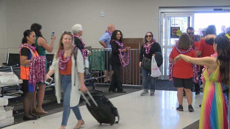 Hawaii's first Southwest passengers landed at HNL Sunday afternoon.